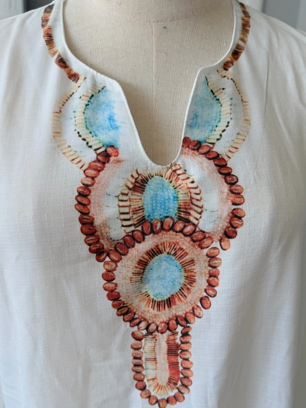 White Embellished Kaftan Dress with Beaded Neckline Medium - Picture 3 of 3